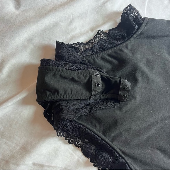 Satin lace trim bodysuit - Picture 5 of 8